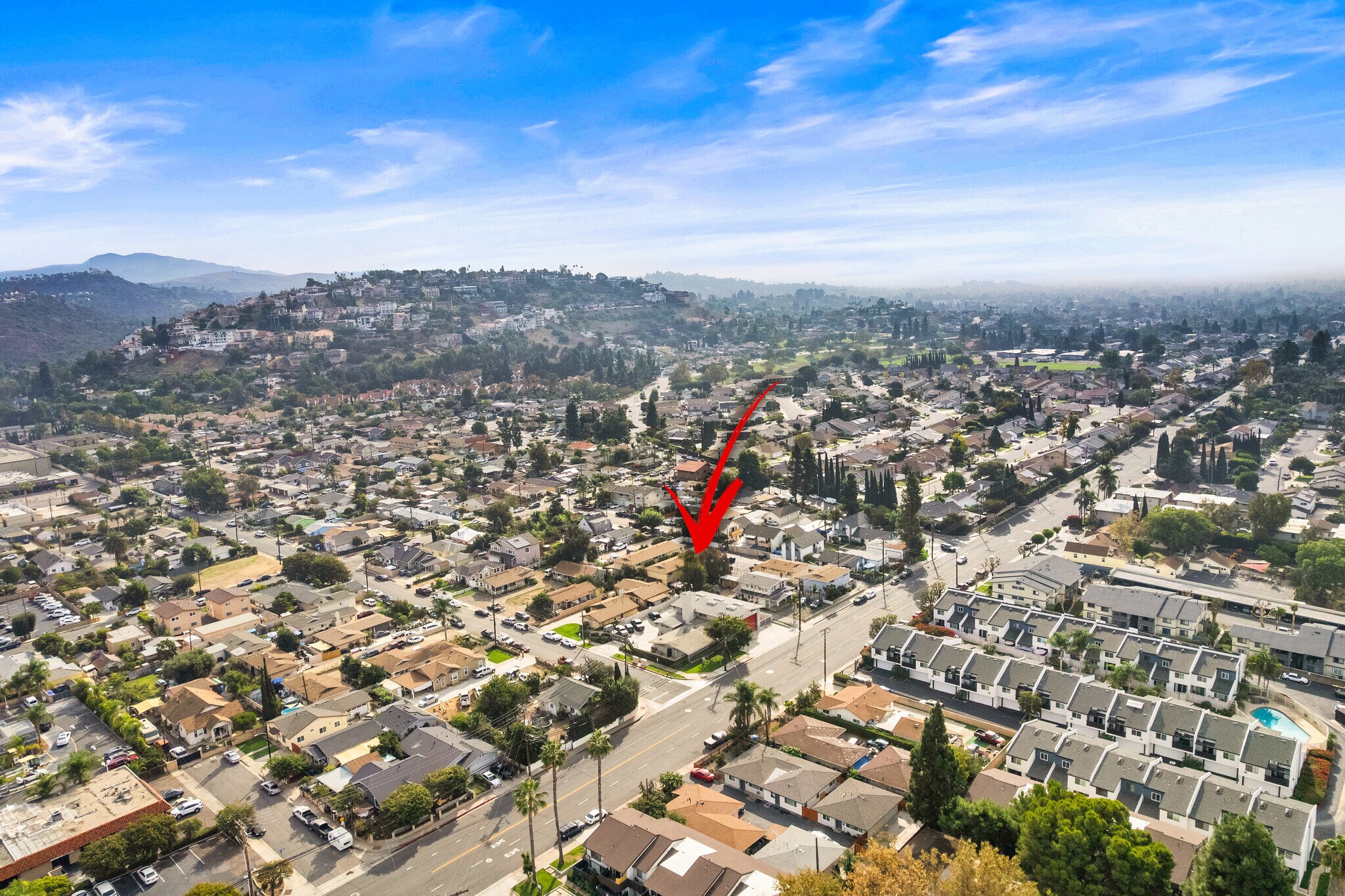 219 S Esplanade St, Orange, CA à vendre Photo de l’immeuble– Image 1 sur 13