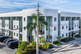 Plus de détails pour 710 E 9th St, Hialeah, FL - Local commercial à louer