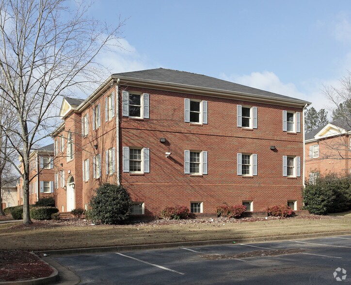 5538 Old National Hwy, College Park, GA à louer - Photo de l’immeuble – Image 3 sur 6