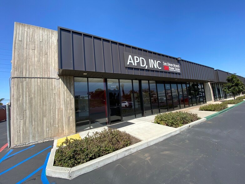 408-444 W 8th St, National City, CA à louer - Photo principale – Image 3 sur 8