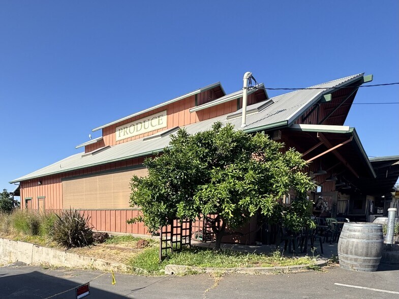 9230 Cypress St, Newcastle, CA à louer - Photo de l’immeuble – Image 3 sur 9