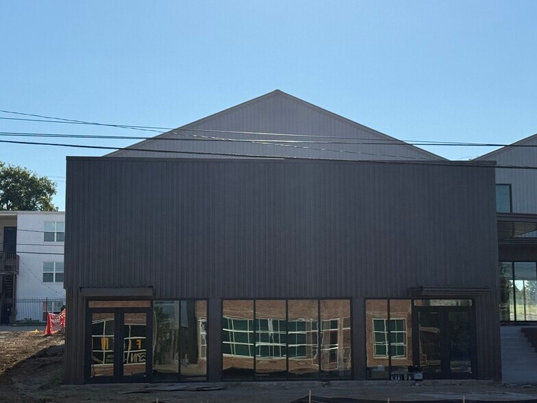 1319 S Peoria Ave, Tulsa, OK à louer - Photo de l’immeuble – Image 2 sur 4