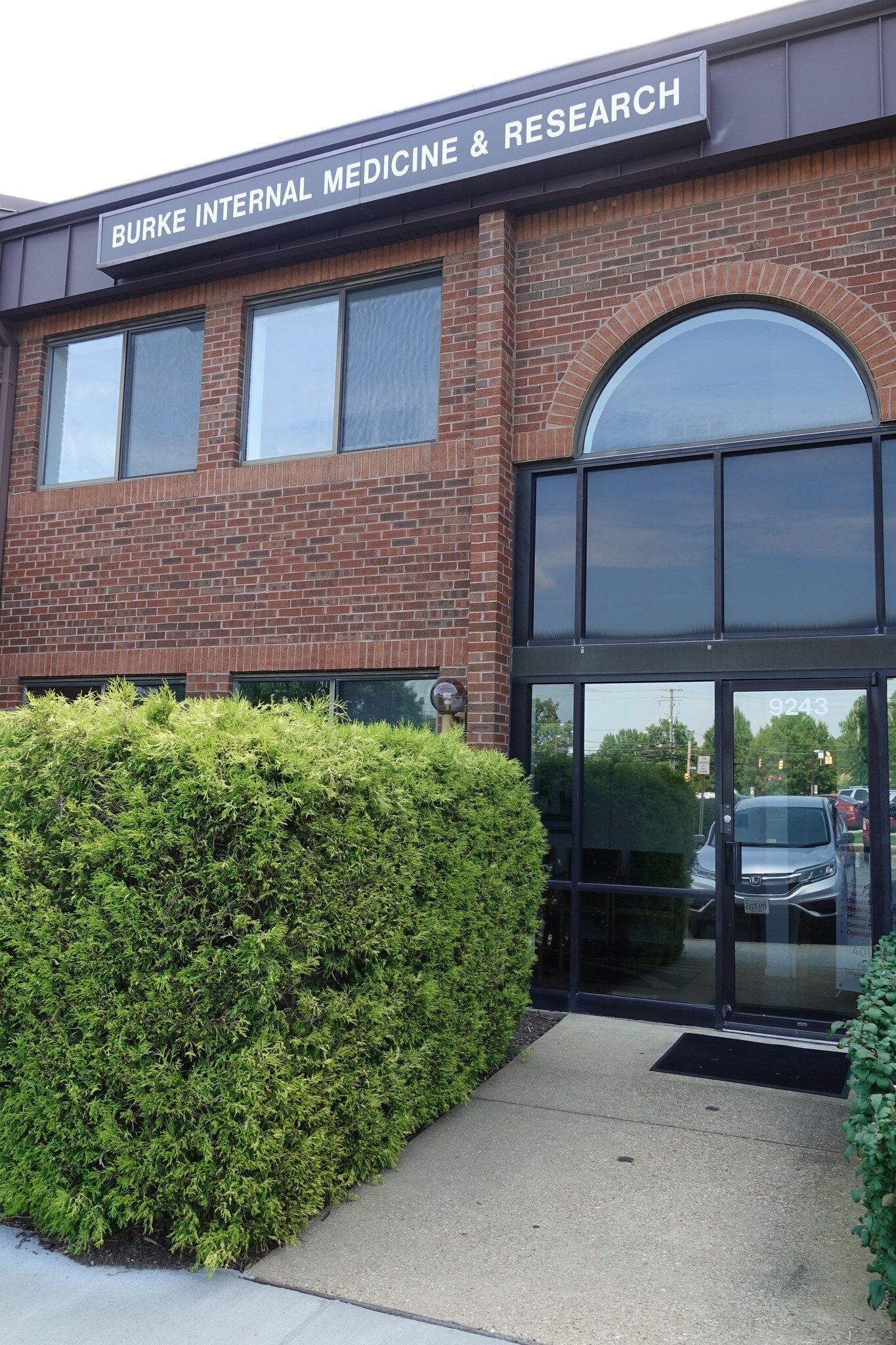 9239-9249 Old Keene Mill Rd, Burke, VA à vendre Photo principale– Image 1 sur 24