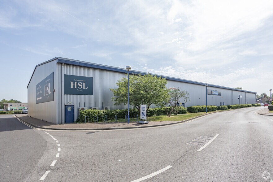 Hobley Dr, Swindon à louer - Photo de l’immeuble – Image 2 sur 2