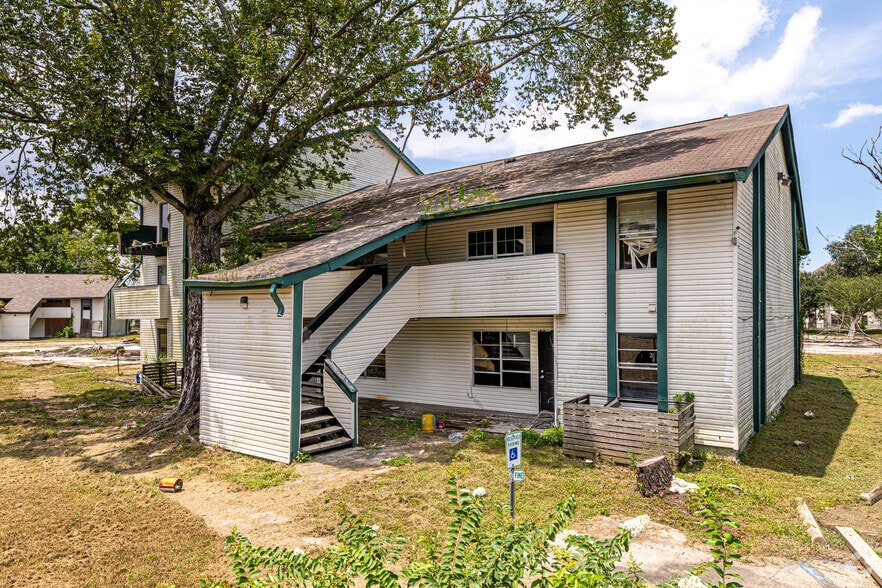 2200 Westbend Pky, New Orleans, LA à vendre - Photo de l’immeuble – Image 2 sur 11