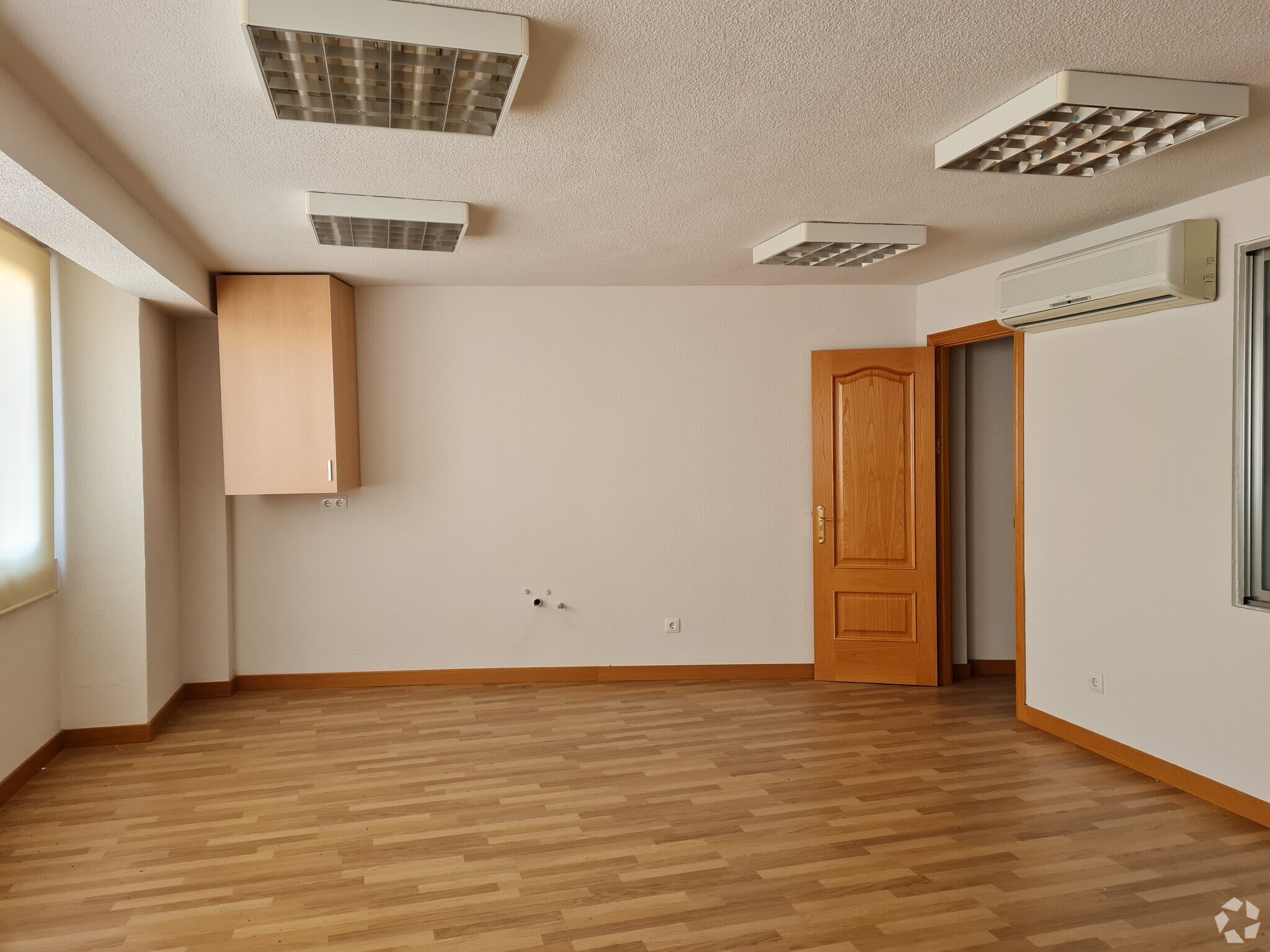 Bureau dans Móstoles, Madrid à louer Photo intérieure– Image 1 sur 9