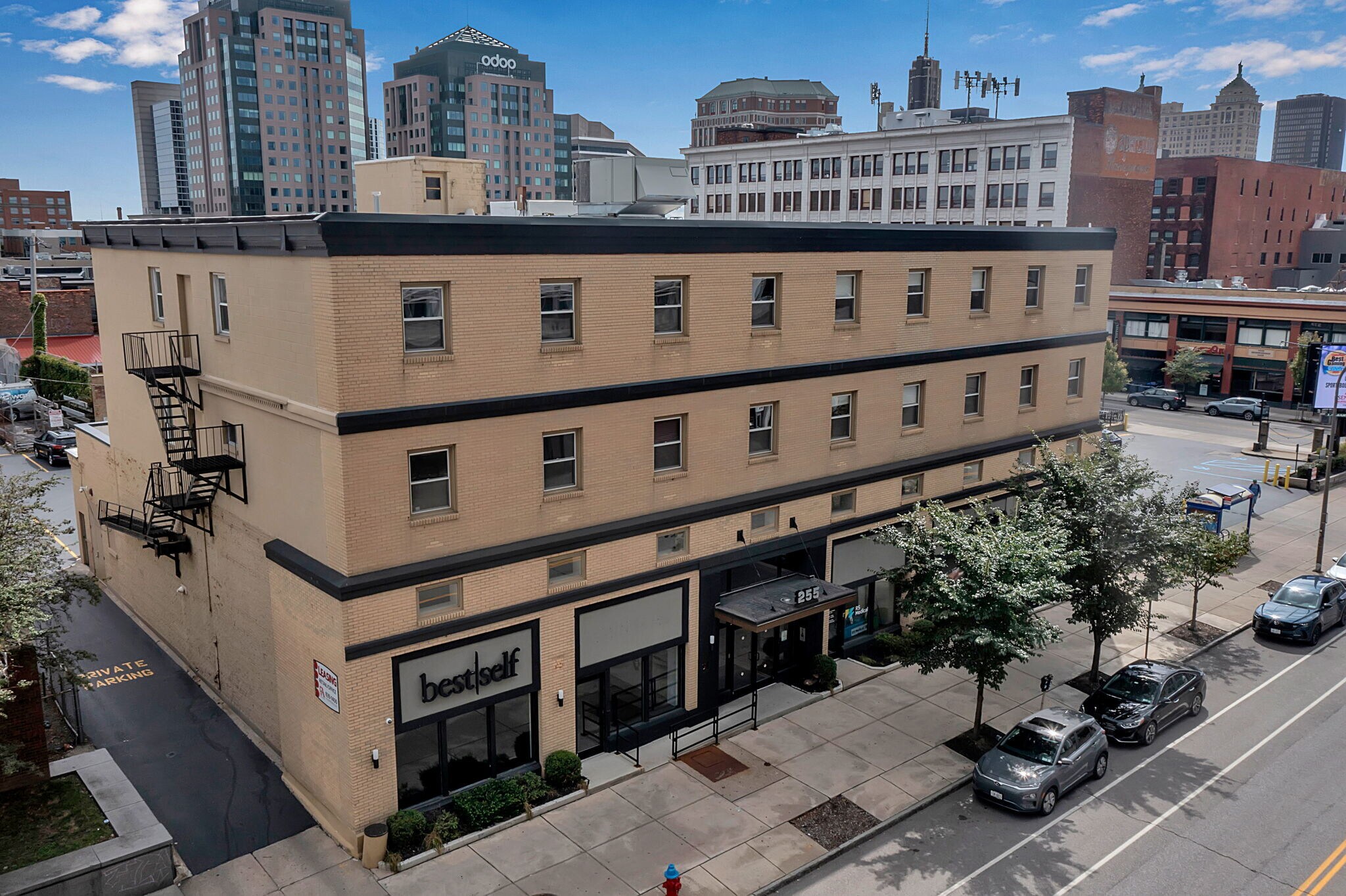 255 Delaware Ave, Buffalo, NY à louer Photo de l’immeuble– Image 1 sur 6