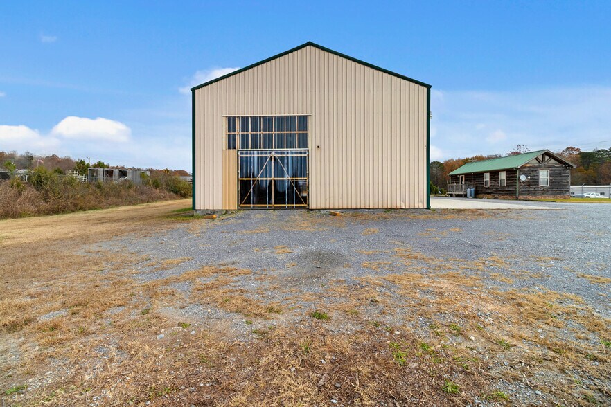 372 Jones St, Decatur, TN à louer - Photo de l’immeuble – Image 2 sur 24