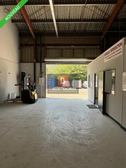 Local d’activités dans Gémenos à louer - Photo intérieure – Image 2 sur 7