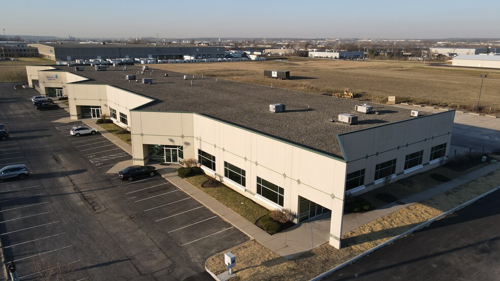 9669-9685 Cincinnati Dayton Rd, West Chester, OH à louer - Photo de l’immeuble – Image 2 sur 8