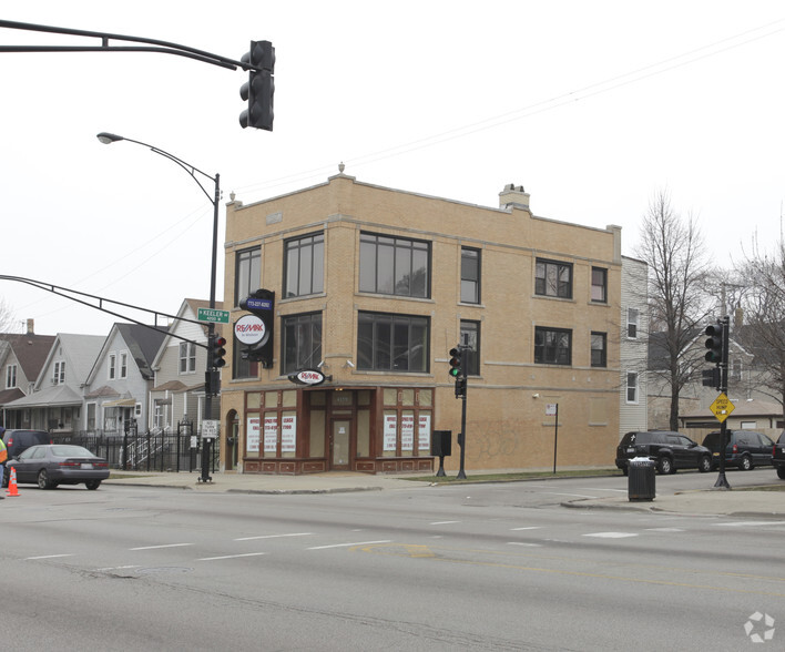 4159 W Fullerton Ave, Chicago, IL à vendre - Photo principale – Image 1 sur 7