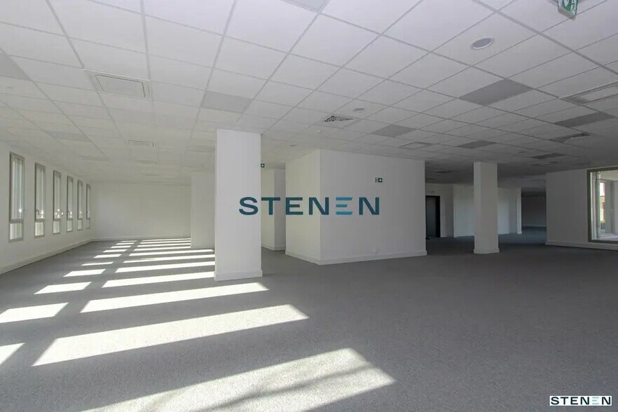 Bureau dans Aix-en-Provence à louer - Photo de l’immeuble – Image 3 sur 28