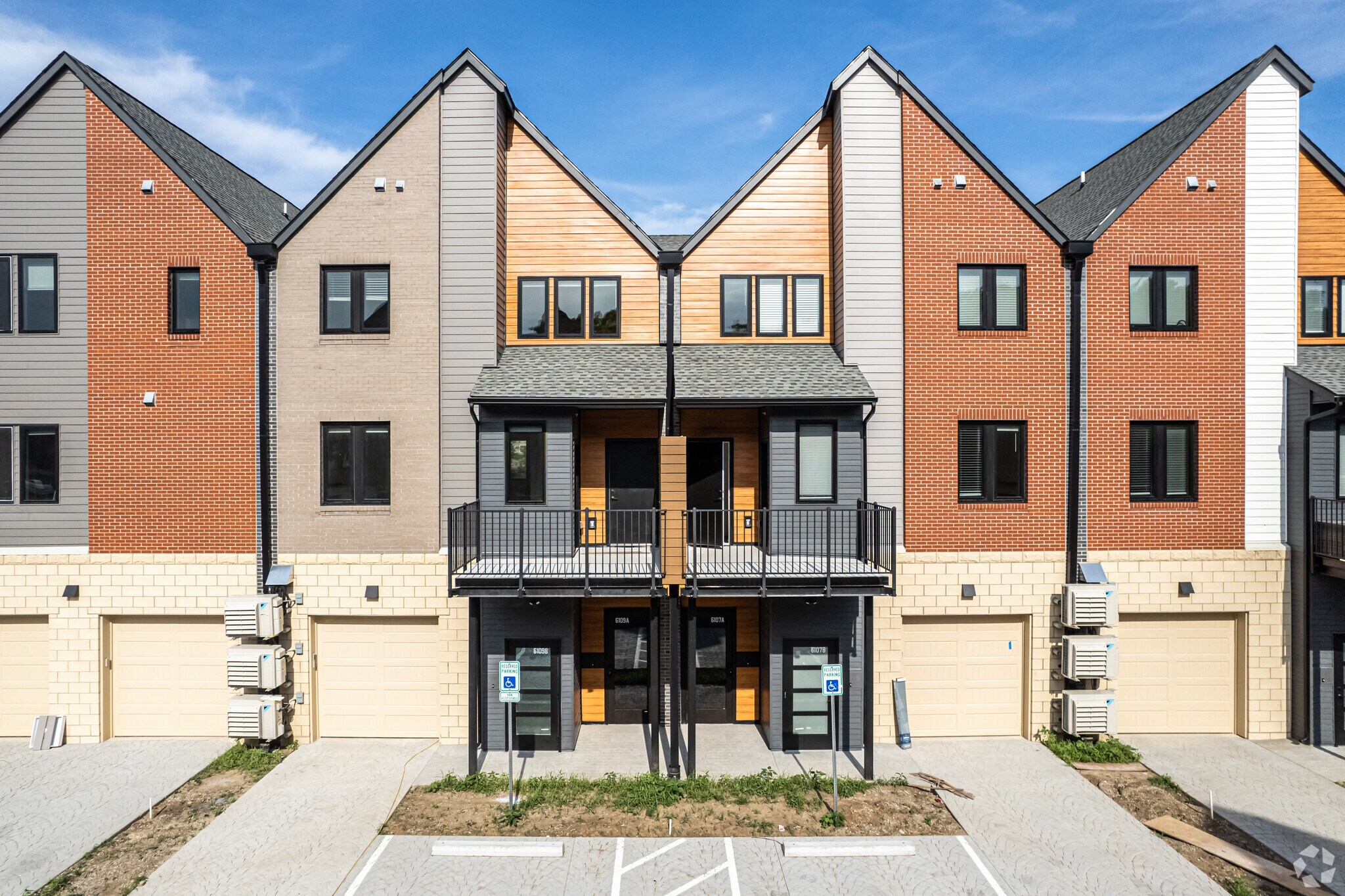 6115 Nieman Rd, Shawnee, KS à vendre Photo principale– Image 1 sur 79