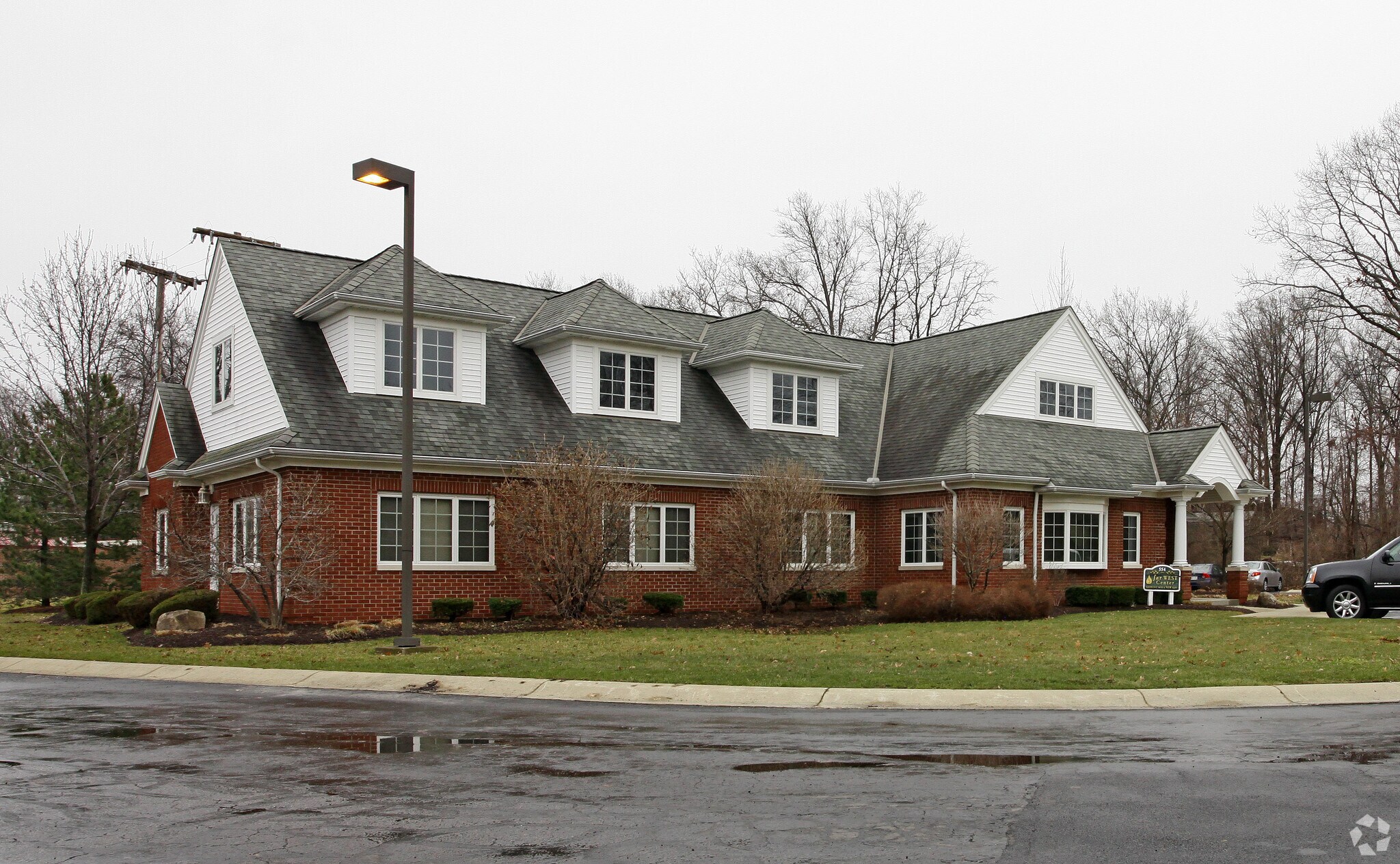 510 N Leavitt Rd, Amherst, OH à vendre Photo principale– Image 1 sur 5