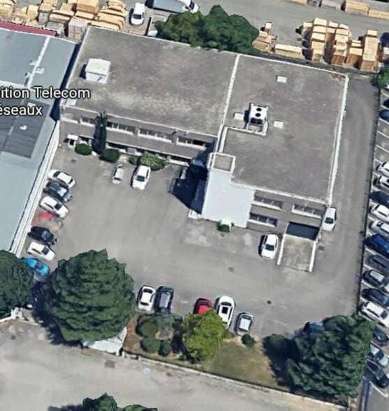 12 Rue Des Piverts, Saint-Priest à vendre - Photo de l’immeuble – Image 1 sur 7