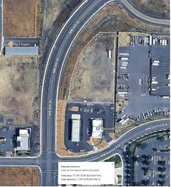 401 NW Quince Ave, Redmond, OR à vendre Aérien– Image 1 sur 2