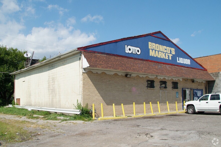 12591-12595 Harper Ave, Detroit, MI à vendre - Photo de l’immeuble – Image 2 sur 12