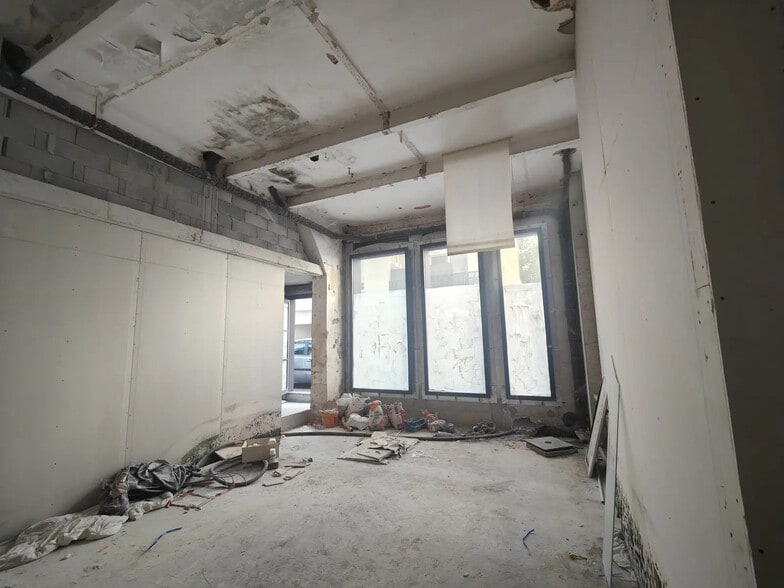 Bureau dans Cannes à vendre - Photo de l’immeuble – Image 2 sur 3