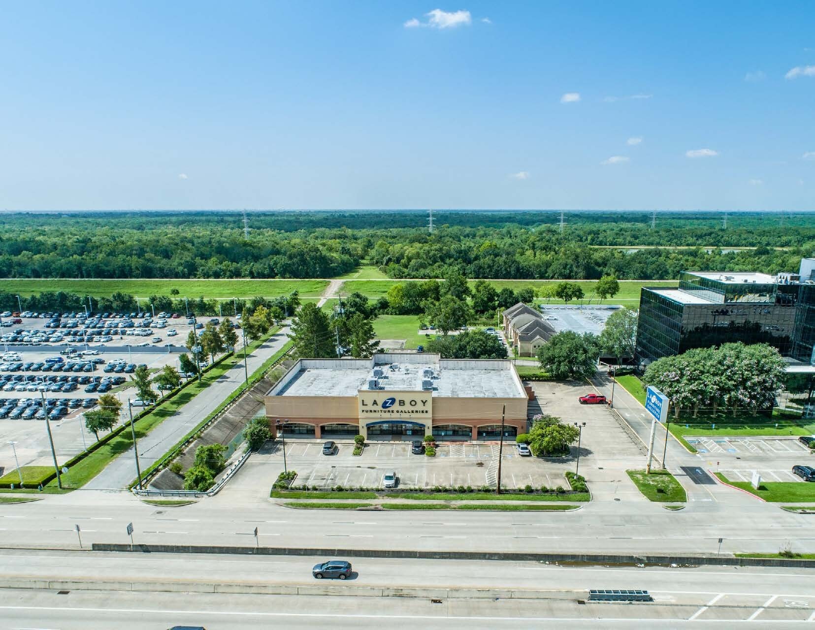 15905 Katy Fwy, Houston, TX à louer Photo de l’immeuble– Image 1 sur 6