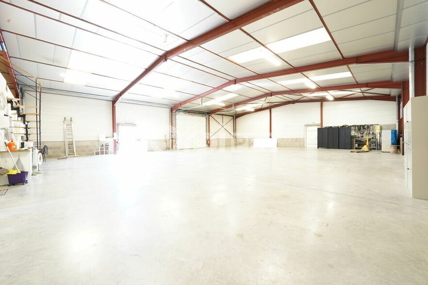 33 Avenue Zac De Chassagne, Ternay à louer - Photo de l’immeuble – Image 2 sur 12