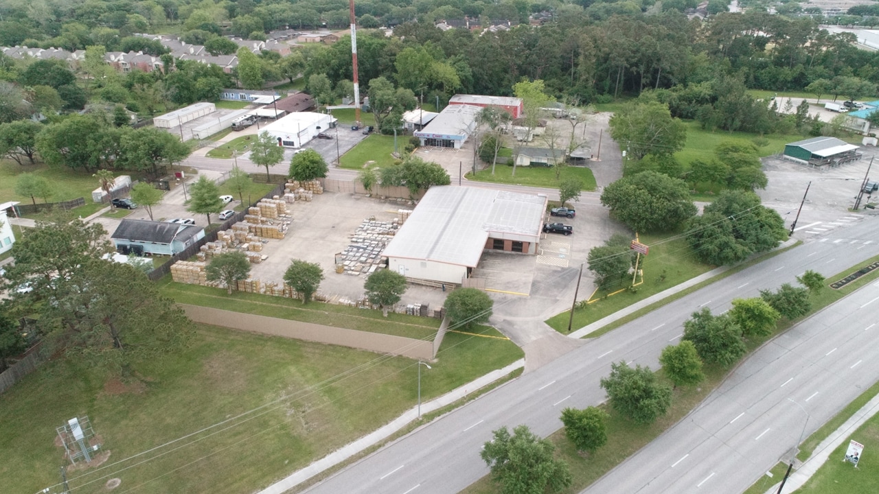 2800 N Alexander Dr, Baytown, TX à vendre Photo intérieure– Image 1 sur 5
