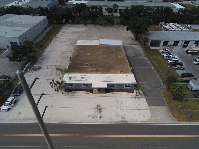 4501 N 126th Ave, Clearwater, FL à louer - Photo de l’immeuble – Image 2 sur 38