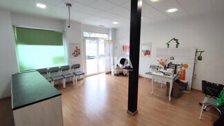 Plus de détails pour Local commercial à vendre