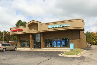 Plus de détails pour 2660 E Grand River Ave, East Lansing, MI - Local commercial à louer