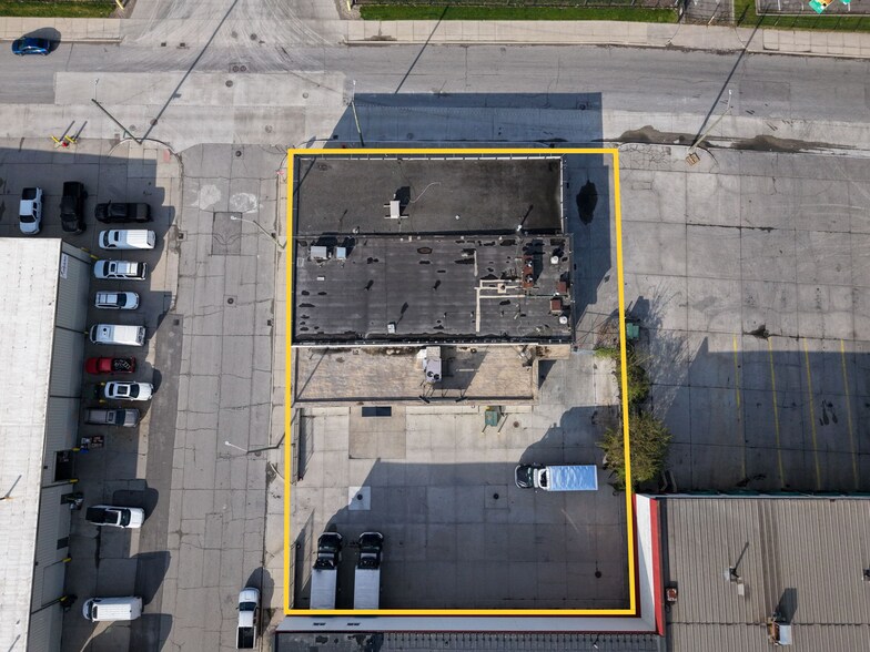 1313 Erskine St, Detroit, MI à vendre - Photo de l’immeuble – Image 3 sur 8