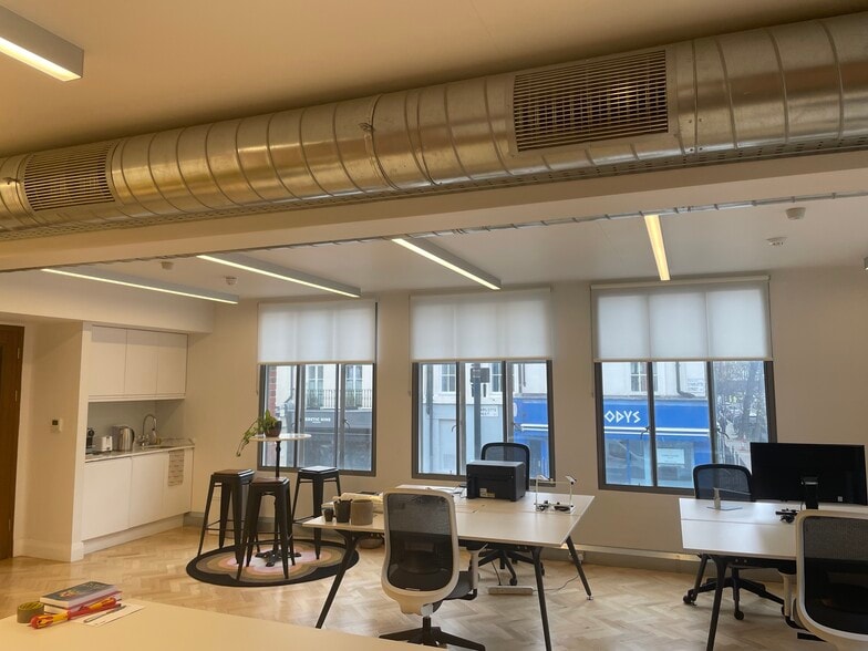 1-3 Charlotte St, Londres à louer - Photo intérieure – Image 2 sur 4