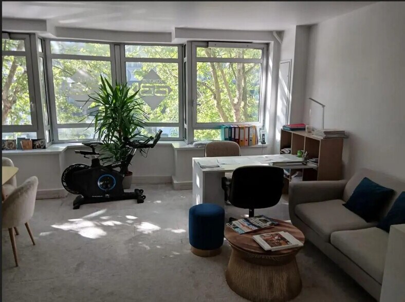 Bureau dans Boulogne-Billancourt à louer - Photo de l’immeuble – Image 2 sur 5