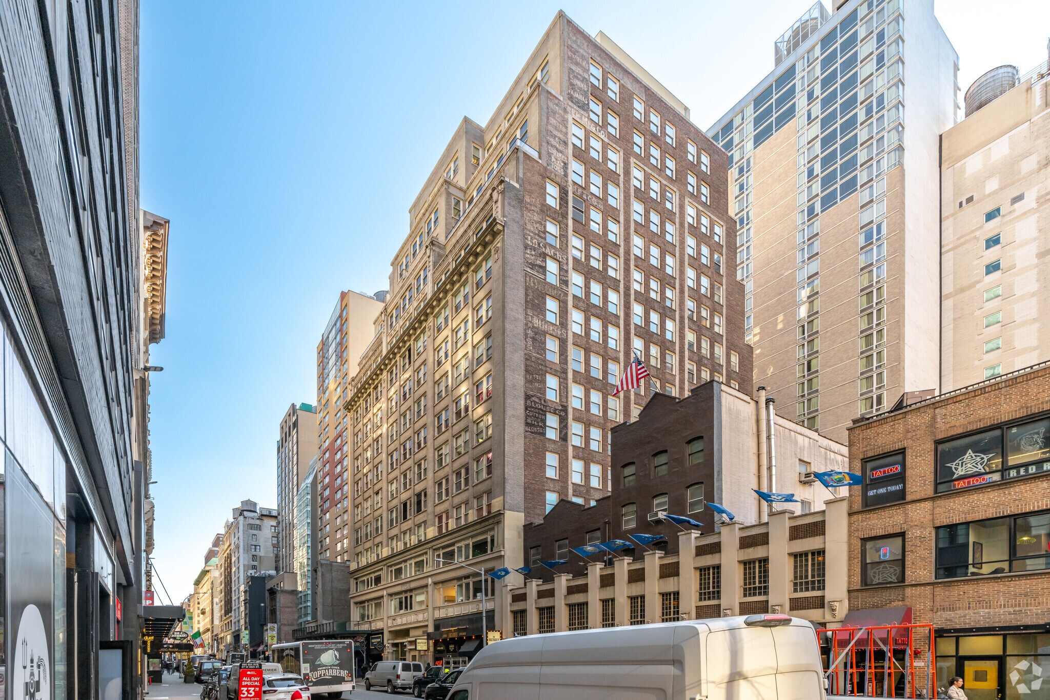 70 W 36th St, New York, NY à louer Photo principale– Image 1 sur 8