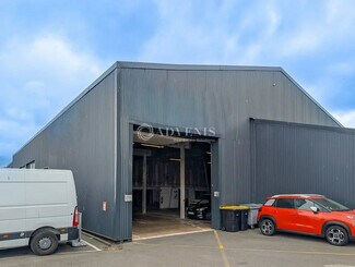 Plus de détails pour Local d'activités à louer