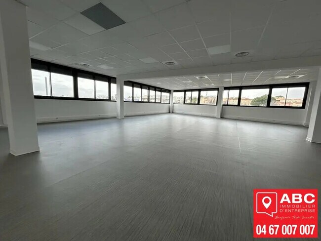 Plus de détails pour Bureau à louer