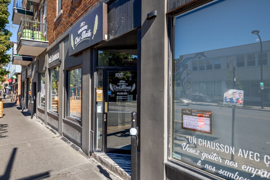 200-208 Rue Jarry E, Montréal, QC à vendre - Photo de l’immeuble – Image 2 sur 4