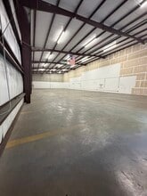 4755 Mercantile Ave, Naples, FL à louer Photo intérieure– Image 2 sur 2