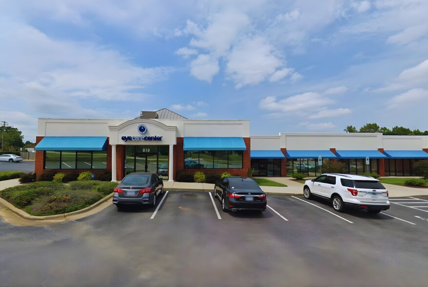 809-819 Tiffany Blvd, Rocky Mount, NC à vendre - Photo de l’immeuble – Image 3 sur 6