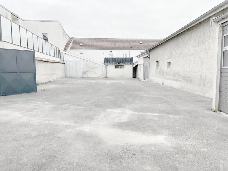 Industriel/Logistique dans Reims à louer - Photo de l’immeuble – Image 3 sur 5