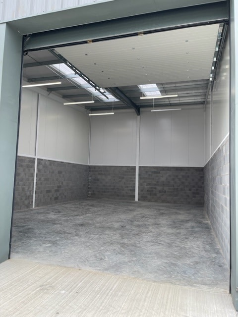 15 Cherry Farm Close, Malton, NYK YO17 6AR - Lot 7 - - Photo intérieure - Image 1 of 3