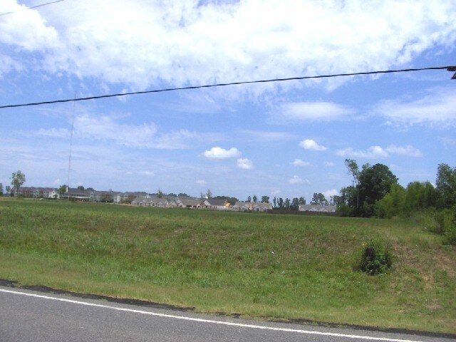 Reiger Rd, Baton Rouge, LA à vendre - Photo principale – Image 2 sur 3