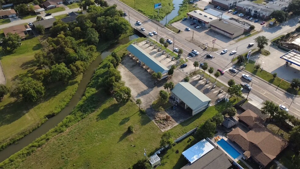 3122 Garth Rd, Baytown, TX à vendre - Photo de l’immeuble – Image 1 sur 10