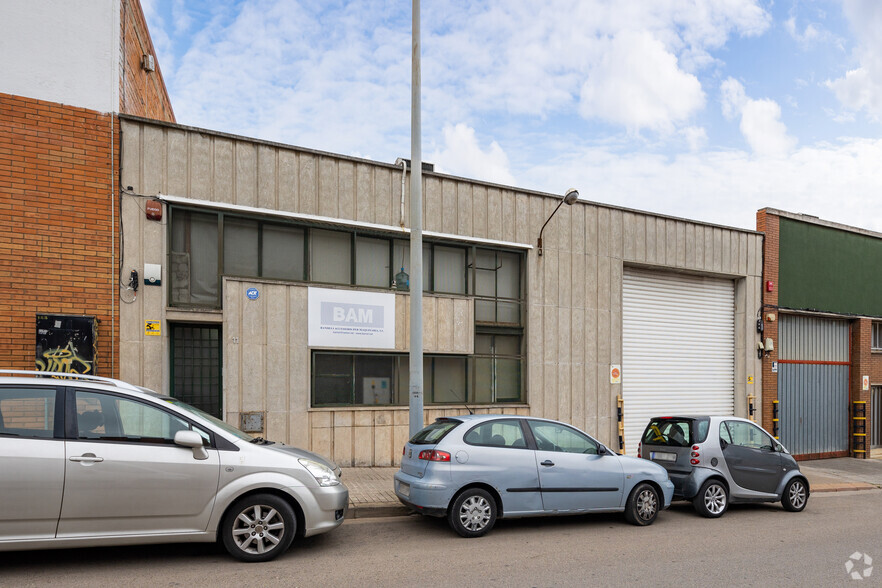 Industriel/Logistique dans Sabadell, Barcelona à louer - Photo de l’immeuble – Image 2 sur 2
