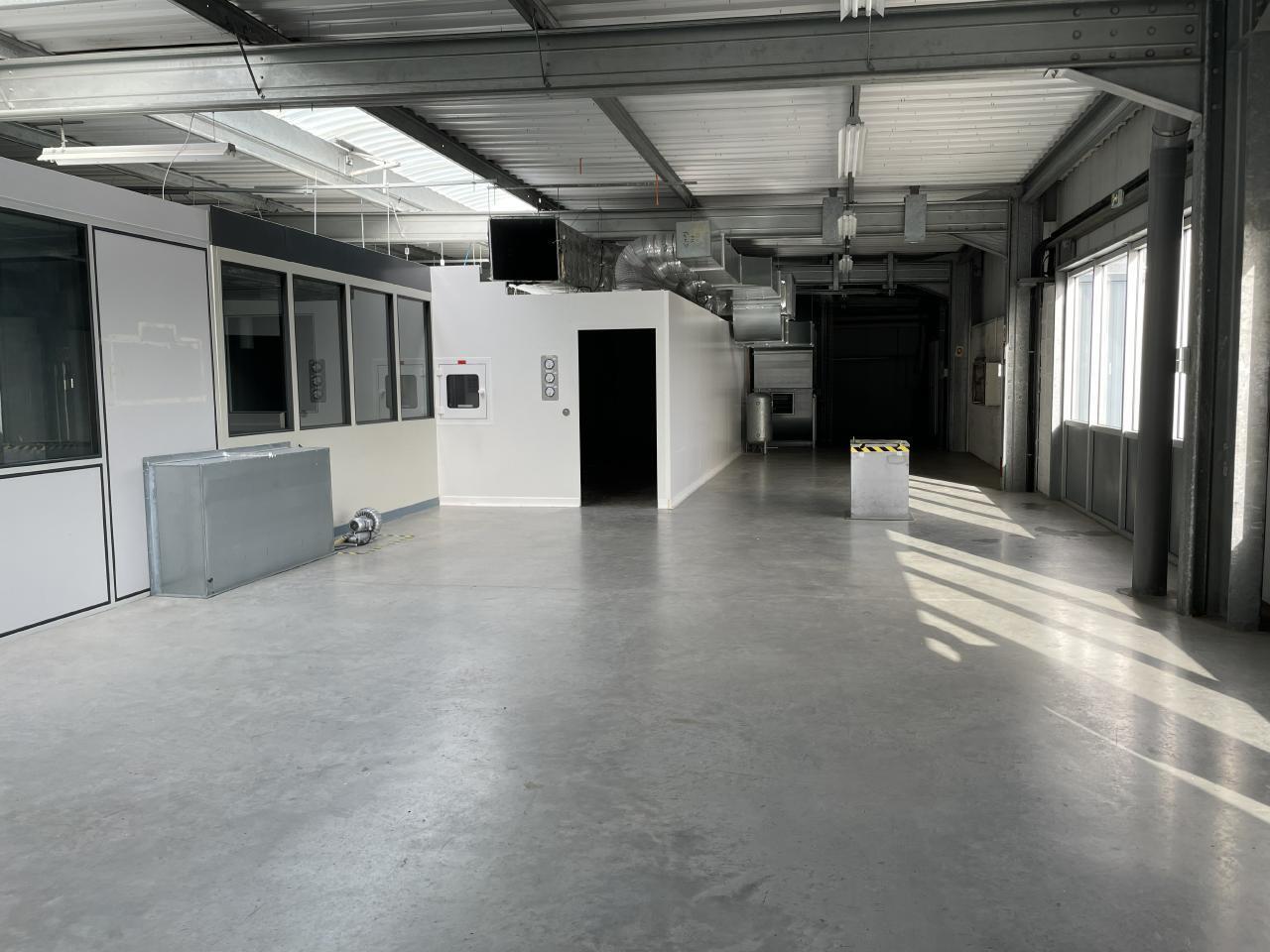 Local d'activités dans Le Plessis-Bouchard à vendre Photo intérieure– Image 1 sur 17