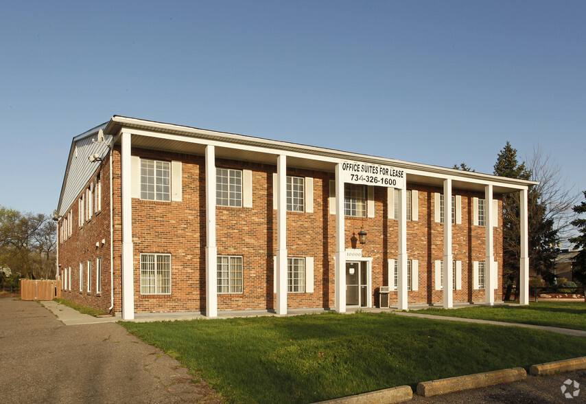 10000 Wayne Rd, Romulus, MI à louer - Photo principale – Image 1 sur 4