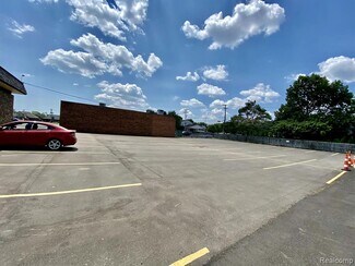 Plus de détails pour 1600 Kingsway Ct, Trenton, MI - Bureau à louer