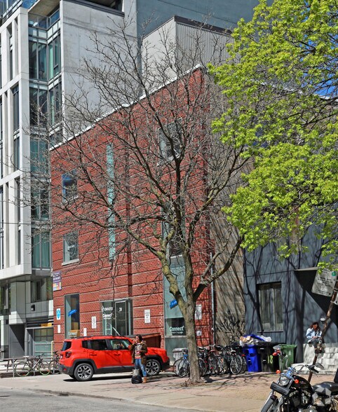 20 Camden St, Toronto, ON à louer - Photo de l’immeuble – Image 2 sur 4