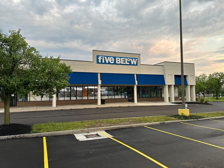 3225 State Route 364, Canandaigua, NY à louer - Photo de l’immeuble – Image 3 sur 4