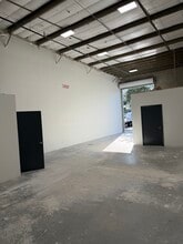 4110 Enterprise Ave, Naples, FL à louer Photo intérieure– Image 2 sur 8