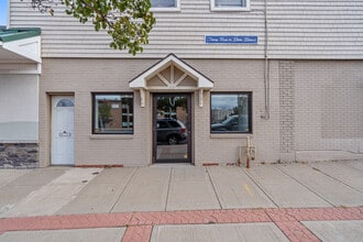 125 E First St, Oswego, NY à louer Photo de l’immeuble– Image 2 sur 9