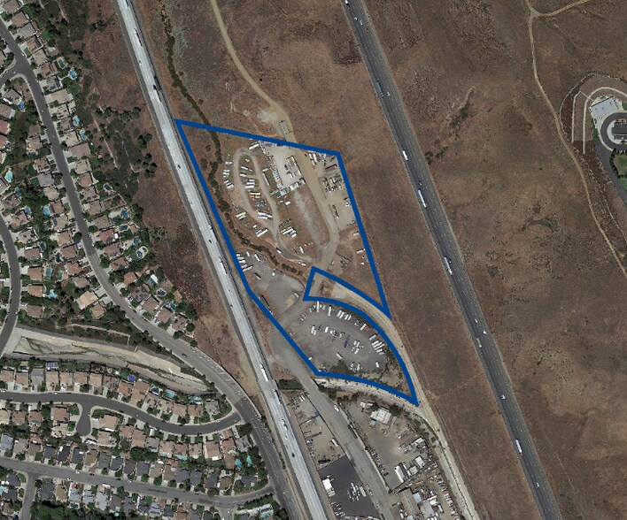 32300 Castaic Rd, Castaic, CA à louer - Aérien – Image 2 sur 9